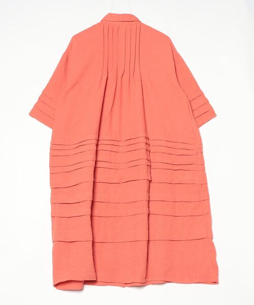 sandy（サンディー）の「麻混レギュラーカラータックシャツOP（ワンピース・レディース・グレー/サーモンピンク/キナリ・FREE）」の4枚目の写真