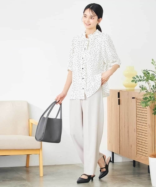 a.v.v（アーヴェヴェ）の「【接触冷感/洗える/イージーケア】美ラクるスッキリ見えワイドパンツ（その他パンツ・レディース・グレー系その他/ブラック/ネイビー/モカ・36/38/40/42/34）」の22枚目の写真