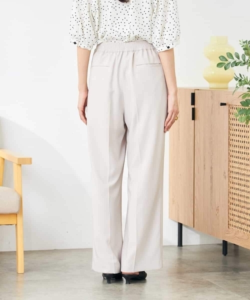 a.v.v（アーヴェヴェ）の「【接触冷感/洗える/イージーケア】美ラクるスッキリ見えワイドパンツ（その他パンツ・レディース・グレー系その他/ブラック/ネイビー/モカ・36/38/40/42/34）」の13枚目の写真
