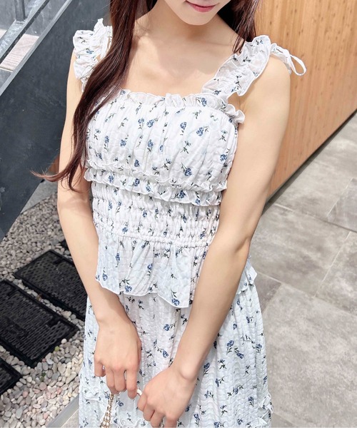 INGNI（イング）の「花柄2Wayフリルノースリブラウス(セットアップ対応)（シャツ/ブラウス・レディース・ホワイト×ブルー/ブラック×ブルー/ホワイト×イエロー・M）」の5枚目の写真