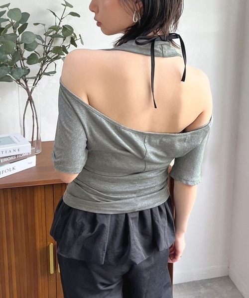 Jewelobe(ジュエローブ)の「バックオープンホルターネックTシャツ(Tシャツ/カットソー・レディース・ブラック/グレー・FREE)」の17枚目の写真