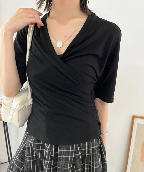 Jewelobe(ジュエローブ)の「バックオープンホルターネックTシャツ(Tシャツ/カットソー・レディース・ブラック/グレー・FREE)」の12枚目の写真