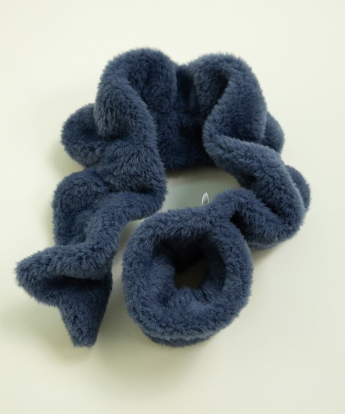 CHILD WOMAN（チャイルドウーマン）の「フェイクファー シャーリングマフラー（マフラー・レディース・ピンク/レッド/ネイビー・FREE）」の8枚目の写真