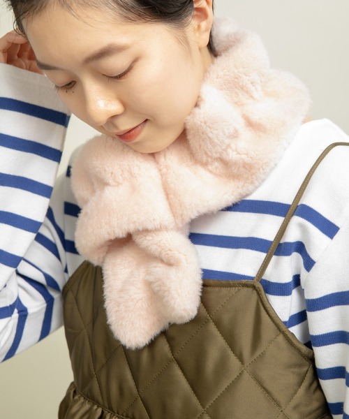 CHILD WOMAN（チャイルドウーマン）の「フェイクファー シャーリングマフラー（マフラー・レディース・ピンク/レッド/ネイビー・FREE）」の6枚目の写真