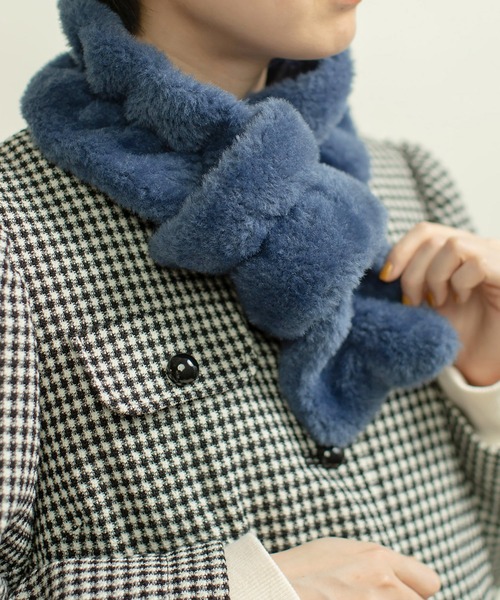 CHILD WOMAN（チャイルドウーマン）の「フェイクファー シャーリングマフラー（マフラー・レディース・ピンク/レッド/ネイビー・FREE）」の10枚目の写真