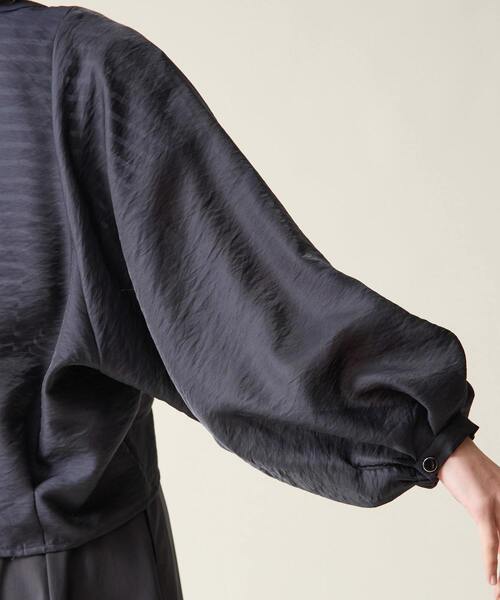 Tiara（ティアラ）の「シアードルマンブラウス（シャツ/ブラウス・レディース・ネイビー/セージグリーン・FREE）」の9枚目の写真