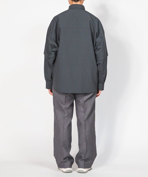 meanswhile(ミーンズワイル)の「Detachable Sleeve Snap SH(シャツ/ブラウス・メンズ・チャコール/ベージュ系その他・1(S)/3(L))」の19枚目の写真