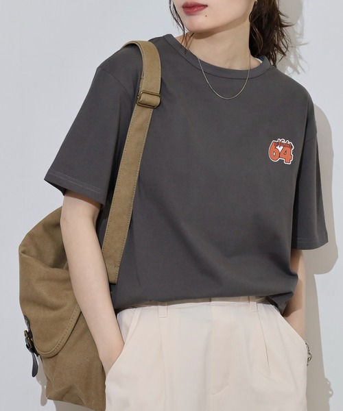 Arinomama(アリノママ)の「ナンバープリントオーバーサイズTシャツ(Tシャツ/カットソー・レディース・ブラック/スミクロ/オフホワイト/グレイッシュベージュ・FREE)」の3枚目の写真