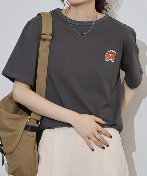 Arinomama(アリノママ)の「ナンバープリントオーバーサイズTシャツ(Tシャツ/カットソー・レディース・ブラック/スミクロ/オフホワイト/グレイッシュベージュ・FREE)」の11枚目の写真