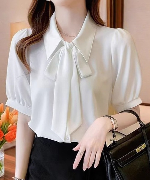 DAY CLOSET(デイ クローゼット)の「レディース ぽわんと可愛い。半袖ボウタイリボンブラウス(シャツ/ブラウス・レディース・ホワイト・M/XL/L)」の3枚目の写真