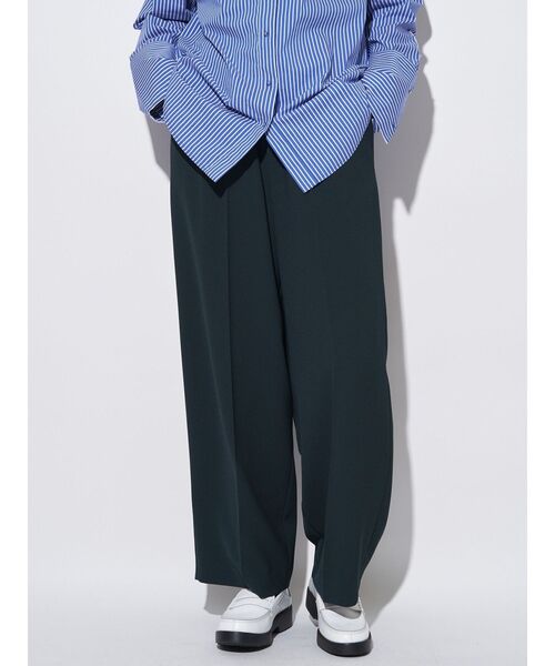 ELENDEEK(エレンディーク)の「ジョーゼットリラックスパンツ【セットアップ対応】(その他パンツ・レディース・グリーン/ブラック/オフホワイト・01/02)」の3枚目の写真