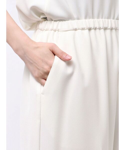 ELENDEEK(エレンディーク)の「ジョーゼットリラックスパンツ【セットアップ対応】(その他パンツ・レディース・グリーン/ブラック/オフホワイト・01/02)」の21枚目の写真