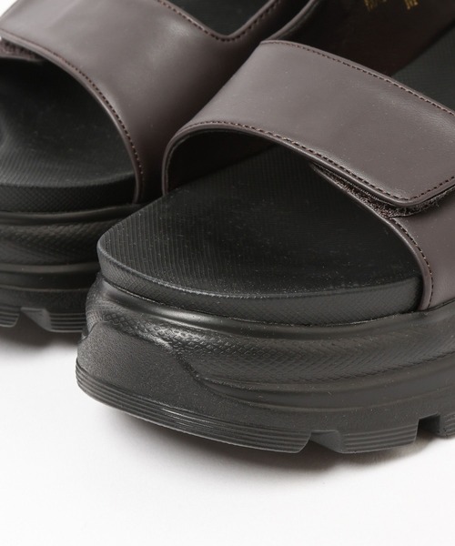 LEPSIM（レプシィム）の「厚底2ベルトサンダル　573185（サンダル・レディース・ブラック/ダークブラウン・MEDIUM/LARGE）」の13枚目の写真