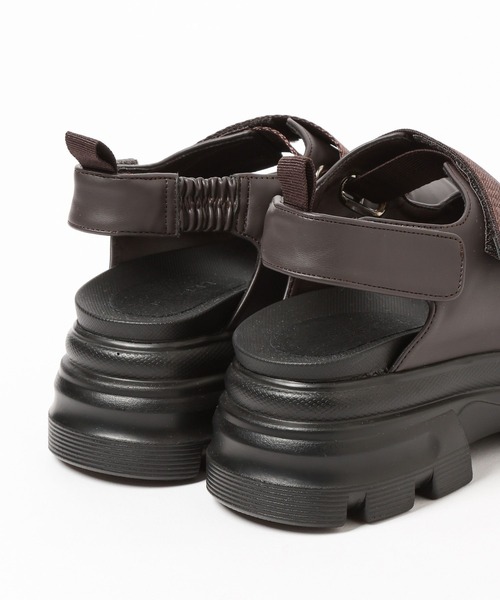 LEPSIM（レプシィム）の「厚底2ベルトサンダル　573185（サンダル・レディース・ブラック/ダークブラウン・MEDIUM/LARGE）」の5枚目の写真