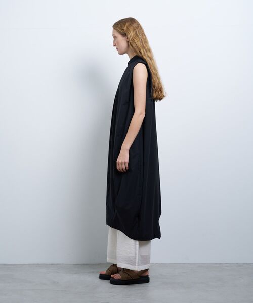 LANVIN en Bleu（ランバンオンブルー）の「ソフトタイプライターコクーンワンピース（ワンピース・レディース・グレー/カーキ/ネイビー・36/38）」の5枚目の写真