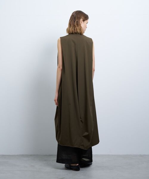 LANVIN en Bleu（ランバンオンブルー）の「ソフトタイプライターコクーンワンピース（ワンピース・レディース・グレー/カーキ/ネイビー・36/38）」の12枚目の写真