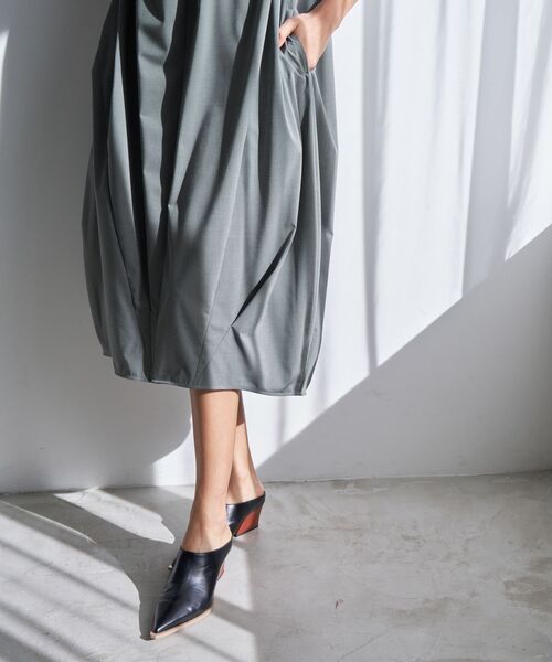 LANVIN en Bleu（ランバンオンブルー）の「ソフトタイプライターコクーンワンピース（ワンピース・レディース・グレー/カーキ/ネイビー・36/38）」の21枚目の写真