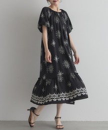 【ZOZO限定】花刺繍アラベスク柄ワンピース