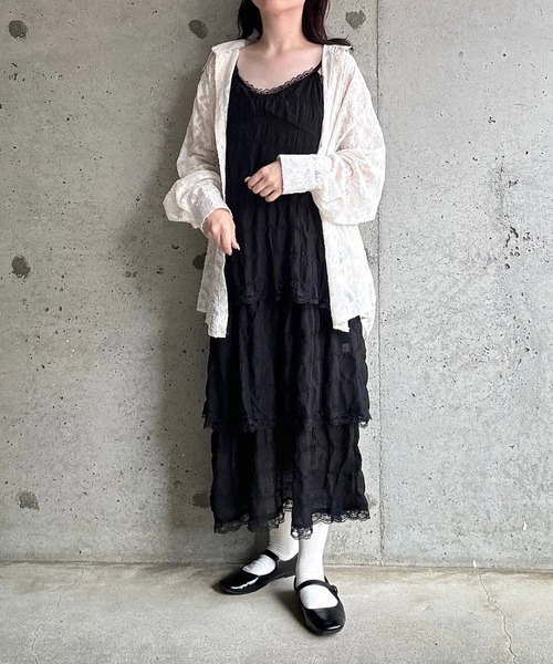 fiere(フィエール)の「ティアードロングキャミワンピース(ワンピース・レディース・ホワイト/ブラック・MEDIUM/LARGE/SMALL)」の5枚目の写真