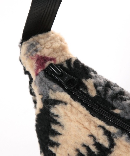 PENDLETON(ペンドルトン)の「【PENDLETON(ペンドルトン)】ボアムーンバッグ(ボディバッグ/ウエストポーチ・レディース・ブラック・FREE)」の10枚目の写真
