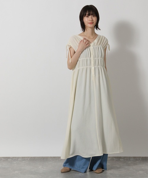 LAKOLE（ラコレ）の「【前後2WAY】肩ドロストワンピース / 575906（ワンピース・レディース・ブラウン/ブラック/アイボリー・FREE）」の3枚目の写真