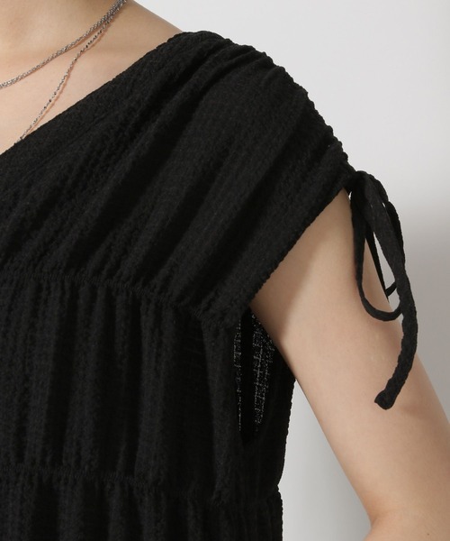 LAKOLE（ラコレ）の「【前後2WAY】肩ドロストワンピース / 575906（ワンピース・レディース・ブラウン/ブラック/アイボリー・FREE）」の14枚目の写真