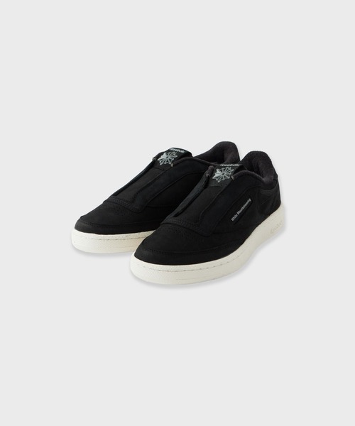 WHITE MOUNTAINEERING(ホワイトマウンテニアリング)の「White Mountaineering/ホワイトマウンテニアリング×Reebok/リーボック CLUB C 85 VINTAGE SLIP-ON スリッポン(スリッポン・メンズ・ブラック・26.5cm/26cm/28cm/27.5cm/27cm)」の2枚目の写真