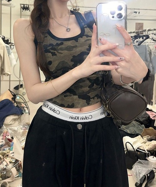 MEMECLE(メメクル)の「【 MEMECLE / メメクル 】迷彩柄タンクトップ(タンクトップ・レディース・その他・LARGE/SMALL/MEDIUM)」の2枚目の写真
