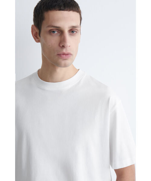 COS(コス)の「オーバーサイズ ライトウェイトコットンTシャツ(Tシャツ/カットソー・メンズ・ネイビー/ブラック/ダークブルー/ブルー/ホワイト/ホワイト系・XL/S/XS/M/L/XXL)」の10枚目の写真