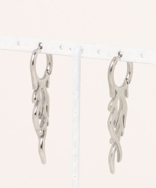 ARCHIVER（アーカイバ）の「【Bz】SKG007/ドロップファイヤーピアス/片耳用(SK)（ピアス（片耳用）・レディース・シルバー・FREE）」の2枚目の写真