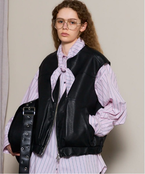 ベスト ジレ 「25AW PRE-ORDER」Vegan Leather Vest/ヴィーガンレザーベスト「MAISON SPECIAL/メゾンスペシ 25AW PRE-ORDER】Vegan Leather Vest/ヴィーガンレザーベスト
