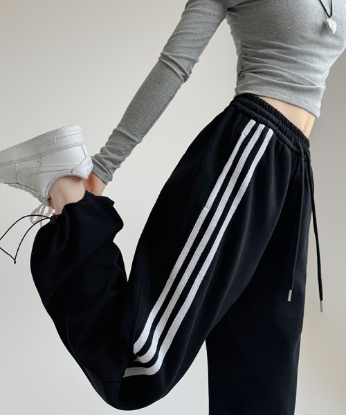 mushwear（マッシュウェア）の「フレアトラックスウェット（スウェットパンツ・メンズ・ライトグレー/レッド/ブラック/グレー・SMALL/LARGE/MEDIUM/X-LARGE）」の5枚目の写真