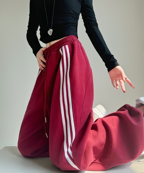 mushwear（マッシュウェア）の「フレアトラックスウェット（スウェットパンツ・メンズ・ライトグレー/レッド/ブラック/グレー・SMALL/LARGE/MEDIUM/X-LARGE）」の6枚目の写真