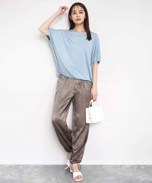 MK MICHEL KLEIN（エムケーミッシェルクラン）の「ドロストデザインドルマンスリーブカットソー/UVカット/接触冷感/洗える（Tシャツ/カットソー・レディース・ブラウン/アイボリー/ライトブルー・38）」の4枚目の写真