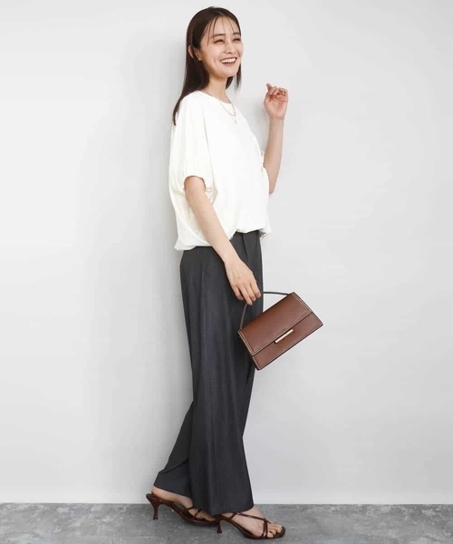 MK MICHEL KLEIN（エムケーミッシェルクラン）の「ドロストデザインドルマンスリーブカットソー/UVカット/接触冷感/洗える（Tシャツ/カットソー・レディース・ブラウン/アイボリー/ライトブルー・38）」の22枚目の写真