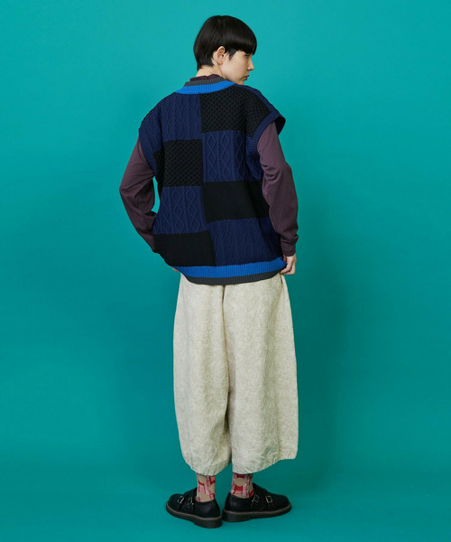 FRAPBOIS（フラボア）の「ケーブベスト（ベスト・レディース・オフホワイト/ネイビー・1/2）」の5枚目の写真