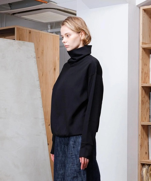 VOAAOV（ヴォアーブ）の「【VOAAOV】DUAL TOP Turtleneck Tops（スウェット・メンズ・パープル/グレー/ブラック/マスタード・1/2/0）」の6枚目の写真