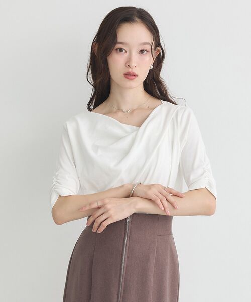 earth music&ecology（アースミュージックアンドエコロジー）の「ドレープデザインカットソー（Tシャツ/カットソー・レディース・ブラック/オフホワイト/ブラウン・FREE）」の5枚目の写真