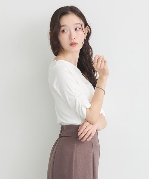 earth music&ecology（アースミュージックアンドエコロジー）の「ドレープデザインカットソー（Tシャツ/カットソー・レディース・ブラック/オフホワイト/ブラウン・FREE）」の6枚目の写真