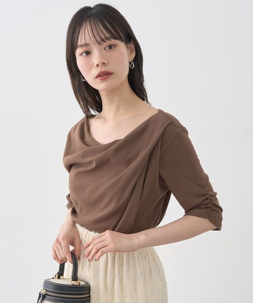 earth music&ecology（アースミュージックアンドエコロジー）の「ドレープデザインカットソー（Tシャツ/カットソー・レディース・ブラック/オフホワイト/ブラウン・FREE）」の21枚目の写真