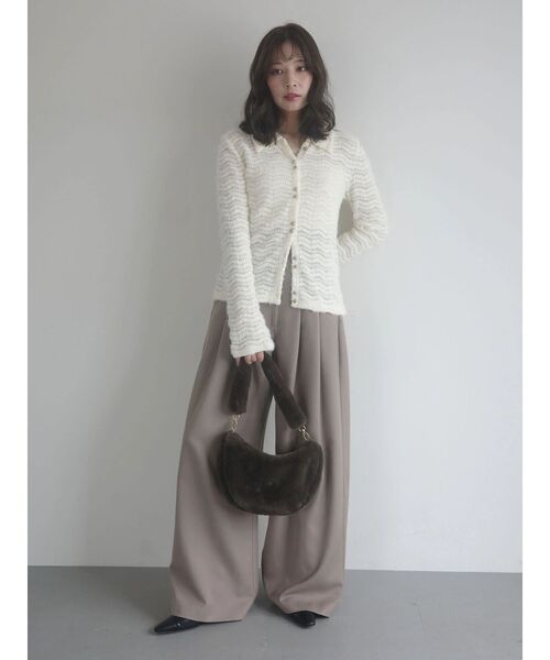 LAGUNAMOON(ラグナムーン)の「フラッフィーカットシャツ(Tシャツ/カットソー・レディース・アイボリー/ブラック・FREE)」の7枚目の写真