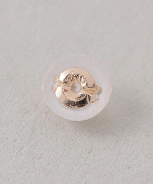 Lilas(リラ)の「バロックパール*ホワイトトパーズピアス K10(両耳)(ピアス(両耳用)・レディース・ゴールド・FREE)」の4枚目の写真