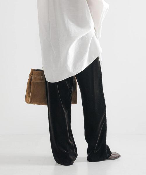 URBAN RESEARCH（アーバンリサーチ）の「サイドラインベロアイージーパンツ（その他パンツ・レディース・ブラック/ブラウン・36/38）」の5枚目の写真