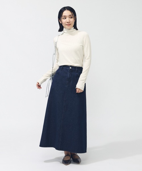 TIGORA(ティゴラ)の「ティゴラ TIGORA ストレッチリブハイネックTシャツ(Tシャツ/カットソー・レディース・グリーン/ブラック/チャコールグレー/オフホワイト・S/M/L/XL)」の18枚目の写真