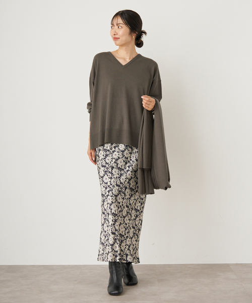 IENA（イエナ）の「ライトウールニットストール（ストール/ショール・レディース・カーキ/グレー・FREE）」の18枚目の写真