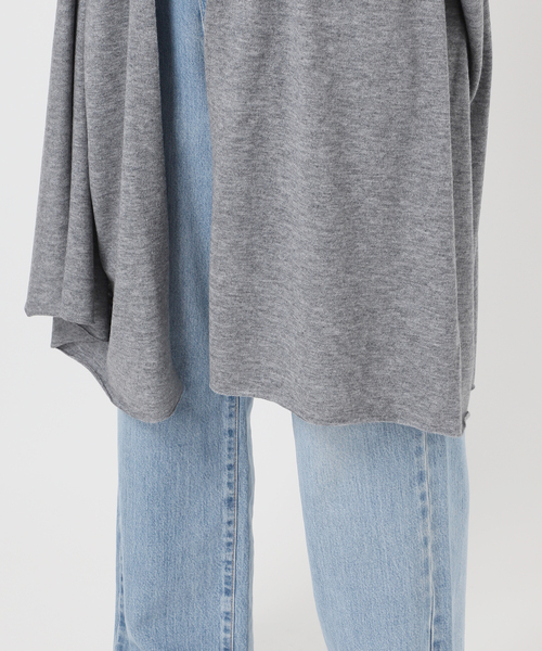 IENA（イエナ）の「ライトウールニットストール（ストール/ショール・レディース・カーキ/グレー・FREE）」の3枚目の写真