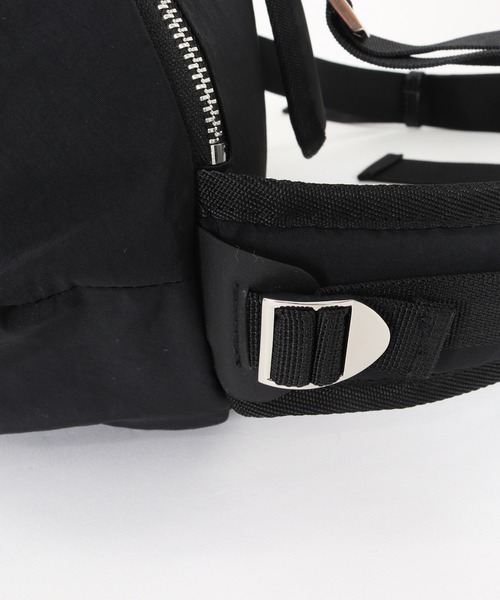 ADAM PATEK(アダムパテック)の「《ADAMPATEK》nylon sling bag(ボディバッグ/ウエストポーチ・メンズ・ブラック/グレー・FREE)」の3枚目の写真