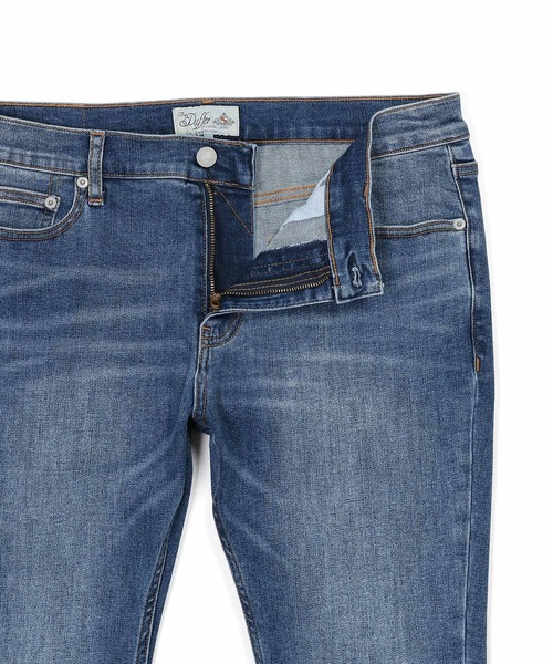 The DUFFER of ST.GEORGE（ザダファーオブセントジョージ）の「STANDARD SLIM JEANS "UW"：DUFFER定番 ユーズドウォッシ スキニーデニム スリムジーンズ（デニムパンツ・メンズ・ライトインディゴブルー・X-LARGE/LARGE/MEDIUM/SMALL）」の4枚目の写真