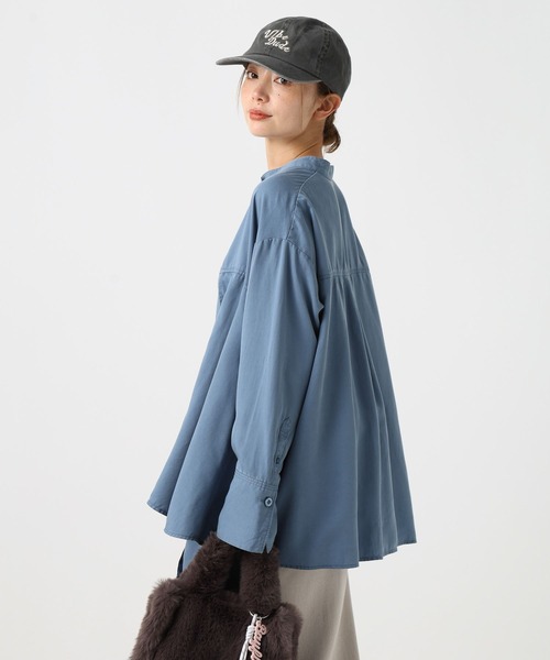 BAYFLOW（ベイフロー）の「[ヒップまでカバーする着丈]オーバーラップチュニック（チュニック・レディース・チャコール/ブルー/ライトベージュ・FREE）」の14枚目の写真