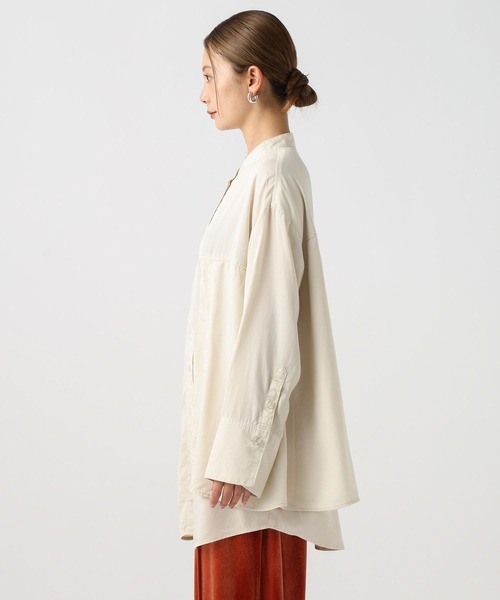 BAYFLOW（ベイフロー）の「[ヒップまでカバーする着丈]オーバーラップチュニック（チュニック・レディース・チャコール/ブルー/ライトベージュ・FREE）」の12枚目の写真